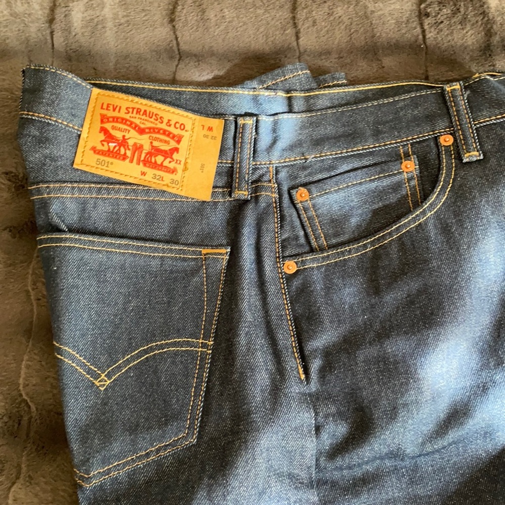Men’s Levi’s 501 NWOT 32x30 Straight Leg
